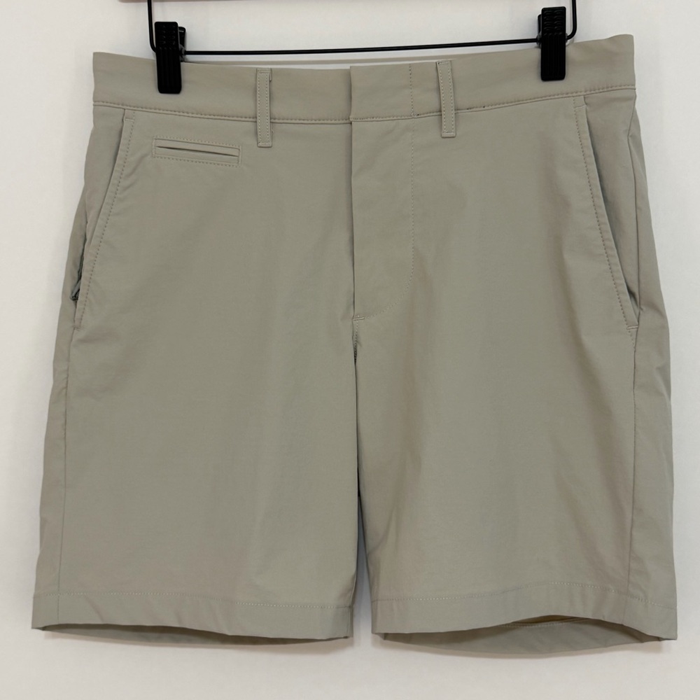 J. Crew Men's 7" Performance Short Tan Size 29